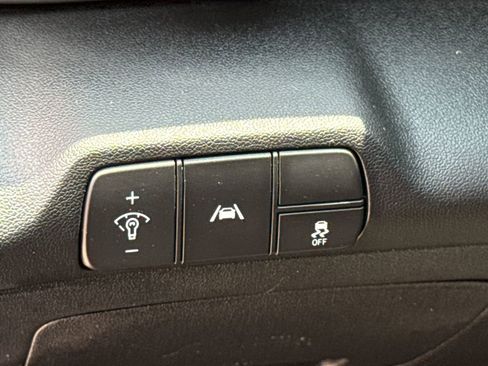 Certified 2021 Hyundai Elantra SEL FWD image 20
