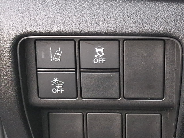 Used 2021 Honda CR-V LX image 25