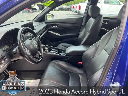 Used 2023 Honda Accord Sport image 11