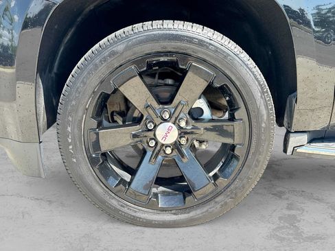 Used 2016 GMC Yukon SLT w/ Open Road Package AWD/4WD image 13