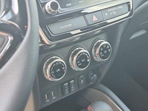 Used 2025 Mitsubishi Outlander Sport LE AWD/4WD image 24