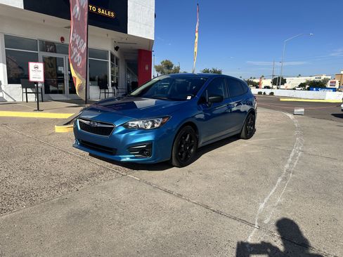 Used 2017 Subaru Impreza 2.0i image 2