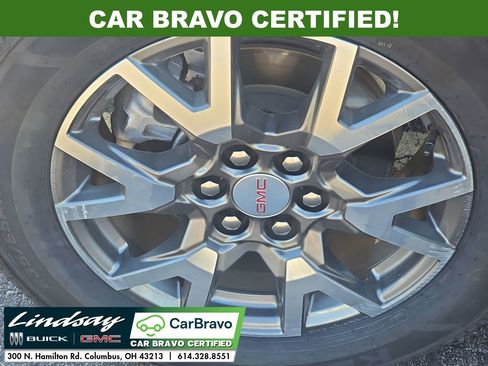 Certified 2023 GMC Acadia SLT image 32