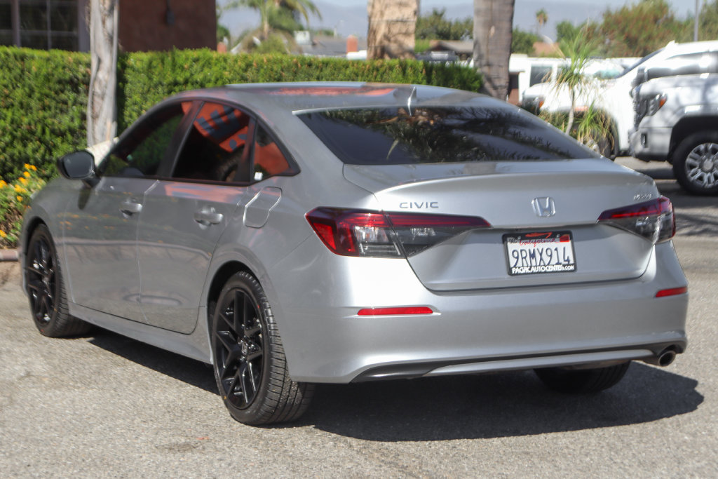 Used 2025 Honda Civic Sport image 6