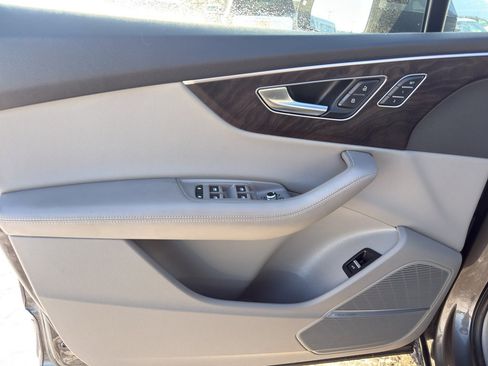Used 2021 Audi Q7 3.0T Prestige w/ Prestige Package image 14