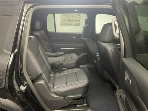 New 2026 Chevrolet Traverse Z71 w/ Driver Confidence Package AWD/4WD image 28