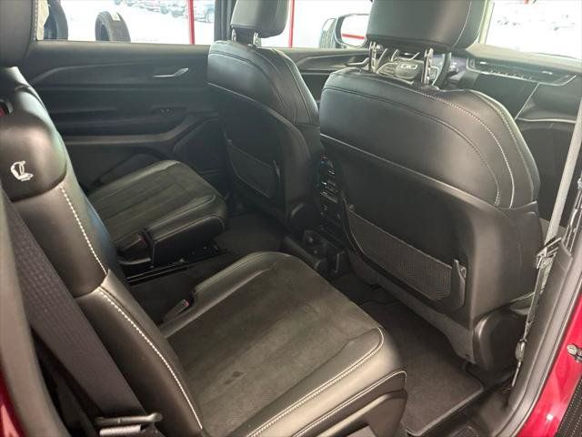 Certified 2025 Jeep Grand Cherokee L Laredo AWD/4WD image 27