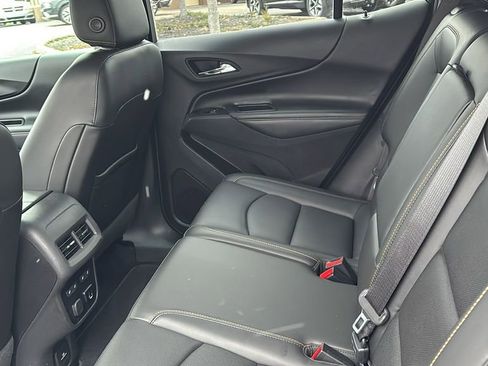 Used 2018 Chevrolet Equinox Premier image 29