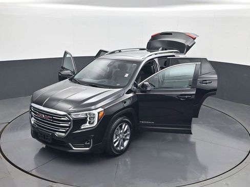 Used 2022 GMC Terrain SLT w/ Infotainment Package II FWD image 30