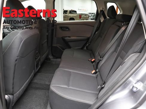 Used 2023 Nissan Rogue S AWD/4WD image 22