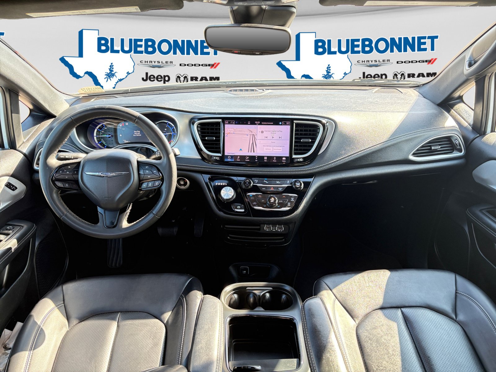Used 2024 Chrysler Pacifica Limited FWD image 12
