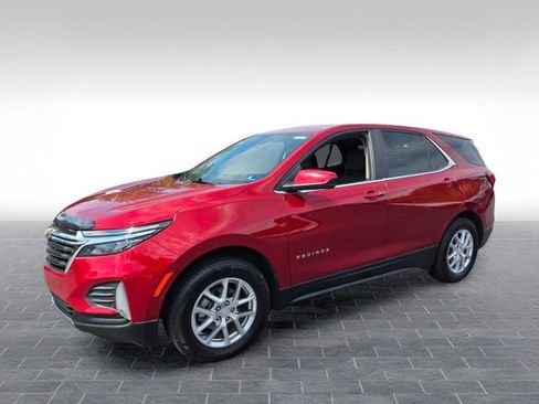 Used 2023 Chevrolet Equinox LT AWD/4WD image 3