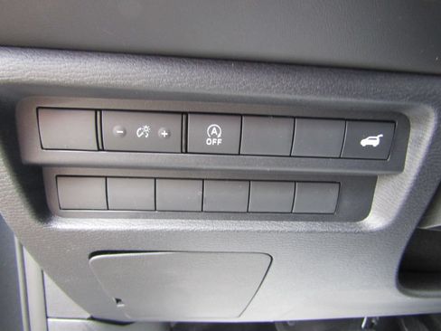 Used 2026 Mitsubishi Outlander SE FWD image 15