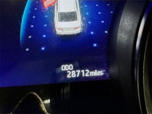 Used 2023 Toyota Camry SE image 19