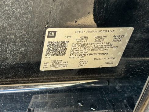Used 2019 GMC Sierra 2500 SLT w/ Duramax Plus Package AWD/4WD image 24