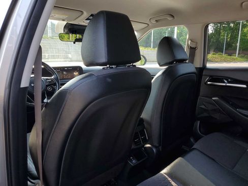 Used 2025 Kia Seltos S FWD image 10