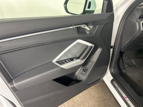 Used 2023 Audi Q3 2.0T Premium Plus w/ Premium Plus Package image 22