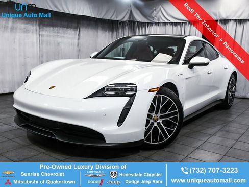 Used 2022 Porsche Taycan image 1