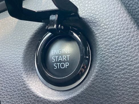 Used 2026 Toyota Corolla SE FWD image 17