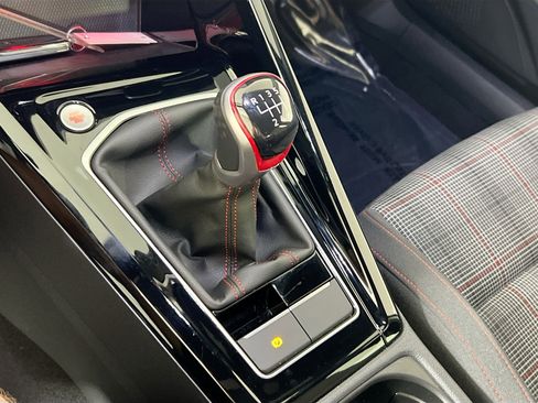 Used 2024 Volkswagen GTI SE image 17