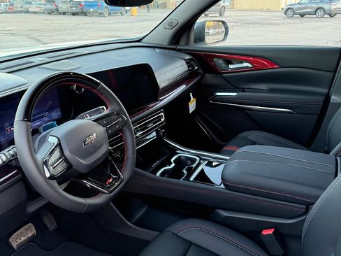 New 2026 Chevrolet Traverse RS image 6