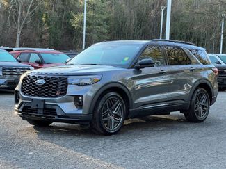 Used 2025 Ford Explorer ST video 2
