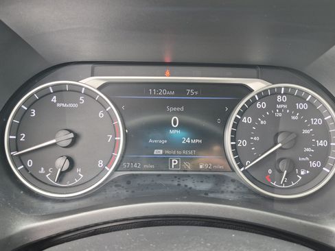 Certified 2024 Nissan Sentra SV FWD image 32