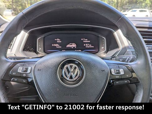Used 2020 Volkswagen Tiguan SEL FWD image 33
