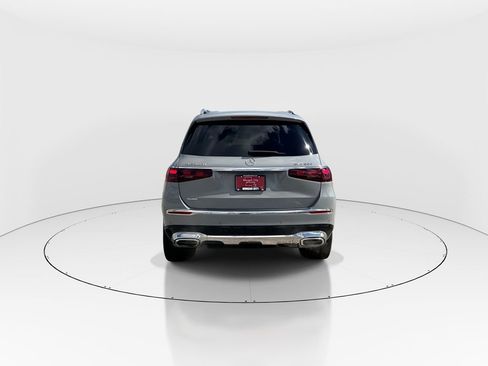 Used 2024 Mercedes-Benz Maybach GLS 600 4MATIC image 7