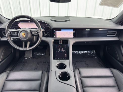 Used 2021 Porsche Taycan image 13