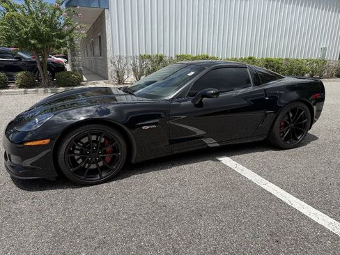 Used 2008 Chevrolet Corvette Z06 w/ Preferred Equipment Group RWD image 3
