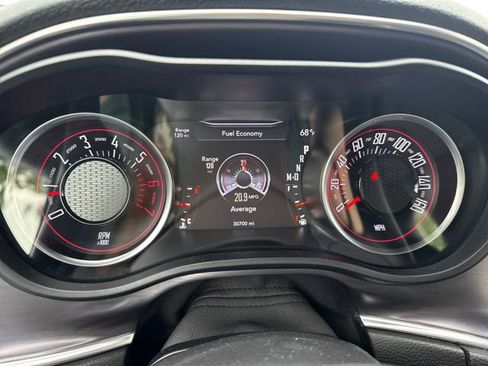 Used 2018 Dodge Challenger R/T w/ Driver Convenience Group RWD image 17