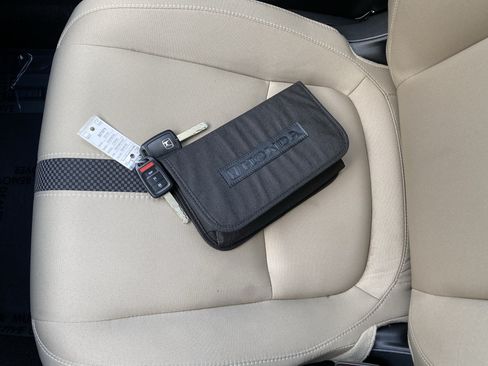 Used 2019 Honda Civic LX image 9