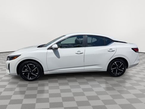 Used 2025 Nissan Sentra SV FWD image 2