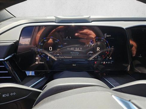 New 2026 Chevrolet Suburban Premier image 16