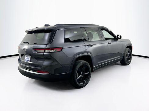 Used 2023 Jeep Grand Cherokee L Laredo AWD/4WD image 5