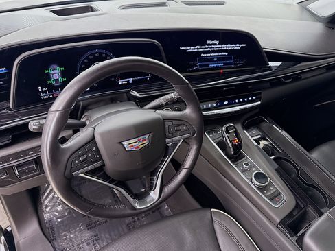 Used 2021 Cadillac Escalade ESV Sport w/ Driver Assist Tech Package image 9