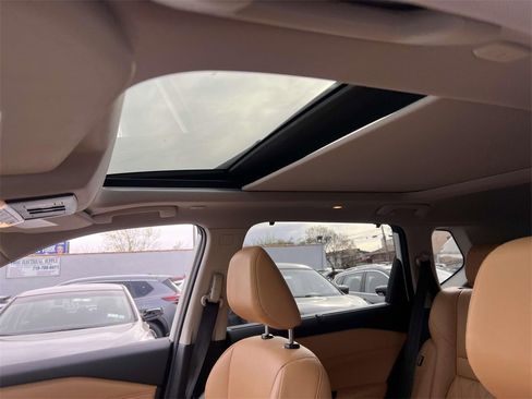 Used 2022 Nissan Rogue Platinum w/ Head-Up Display Package image 21