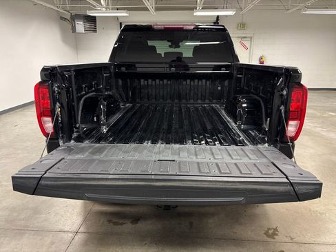 Used 2022 GMC Sierra 1500 Elevation image 18