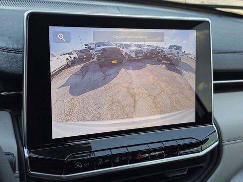 New 2026 Jeep Compass Limited image 13