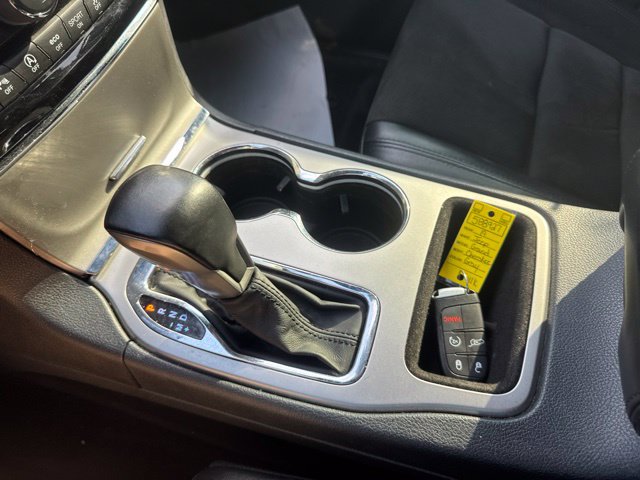 Used 2019 Jeep Grand Cherokee Altitude AWD/4WD image 21