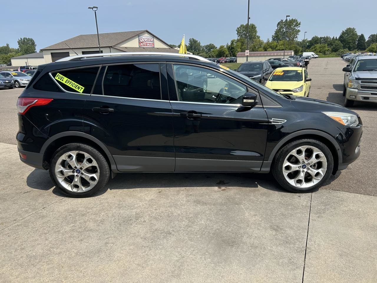 Used 2016 Ford Escape Titanium w/ Equipment Group 301A AWD/4WD image 4