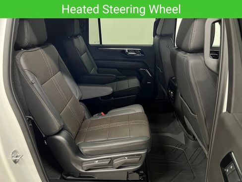 Certified 2025 Chevrolet Suburban High Country AWD/4WD image 37