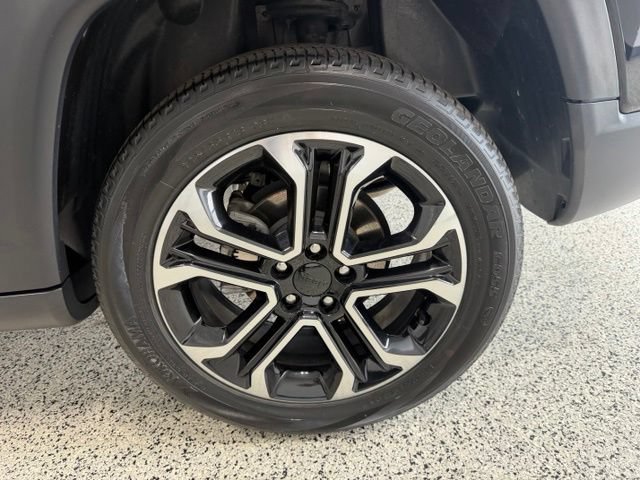 Used 2023 Jeep Compass Limited AWD/4WD image 35