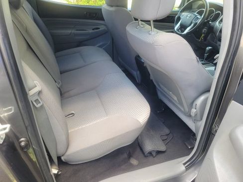 Used 2013 Toyota Tacoma PreRunner w/ SR5 Pkg RWD image 14