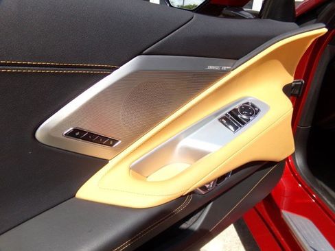 Used 2023 Chevrolet Corvette Stingray Preferred Cpe w/ Body-Color Dual Roof Package RWD image 15