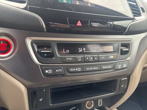 Used 2021 Honda Pilot EX image 27