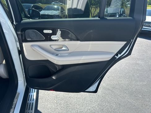 New 2026 Mercedes-Benz GLS 450 4MATIC image 18