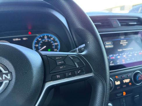 Used 2025 Nissan Leaf S FWD image 17
