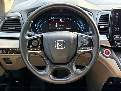 Used 2020 Honda Odyssey Touring image 14